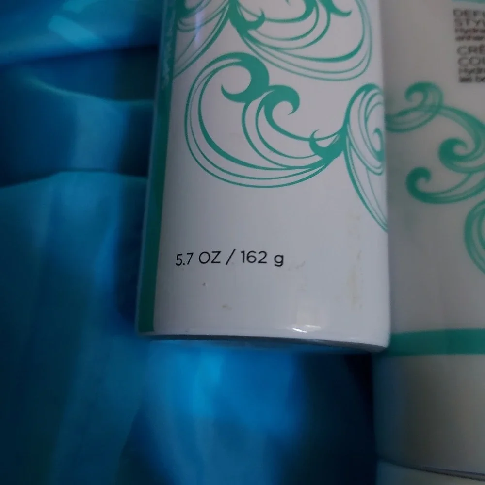 Ouidad VitalCurl+ Hair Styling Duo Set White Spiral Curls Mousse & Gel-Cream
